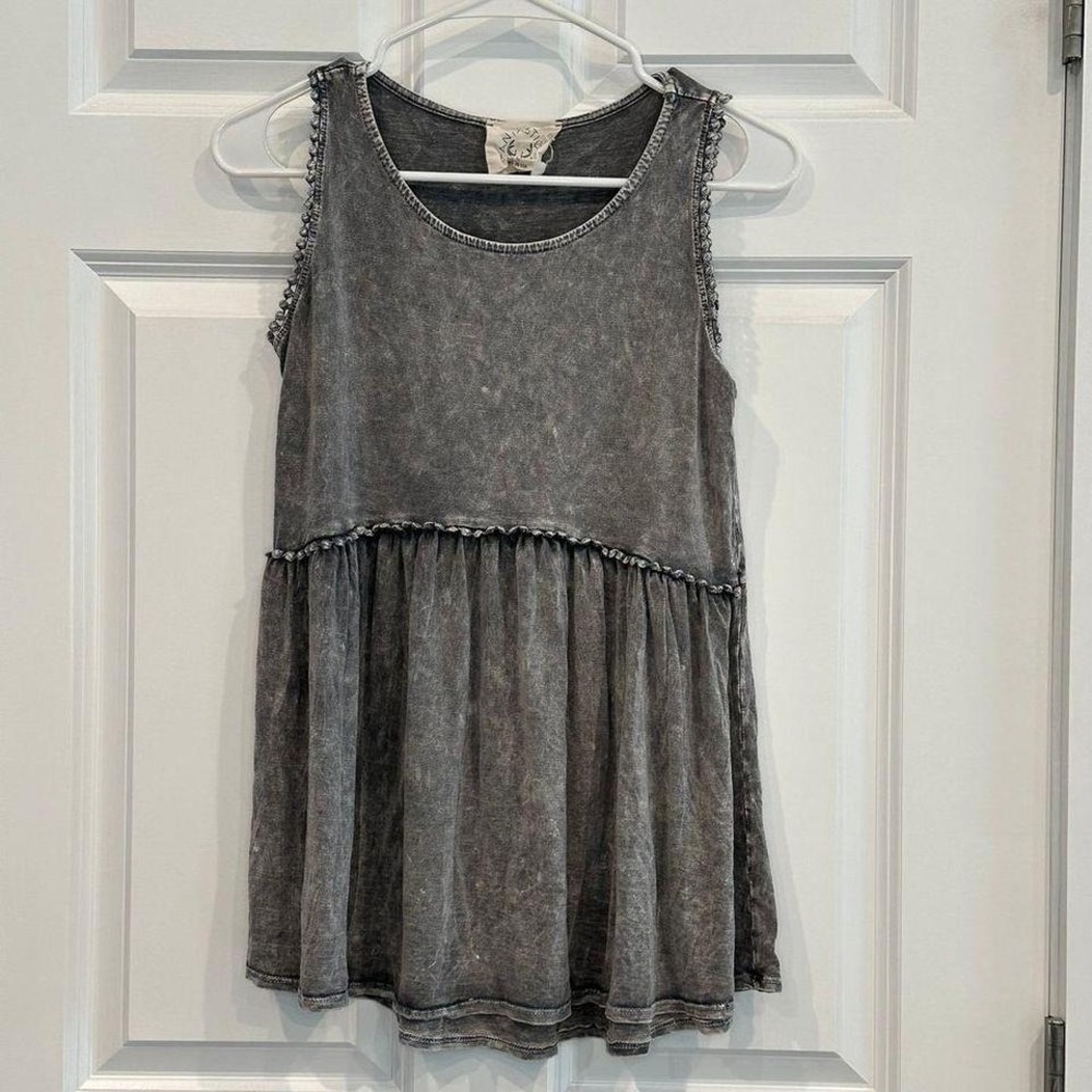 Fantastic Fawn Womans Tank Size Small
